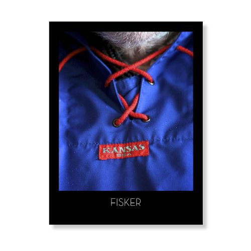 Fisker i den klassiske arbejdsbusseronne med snørelukning